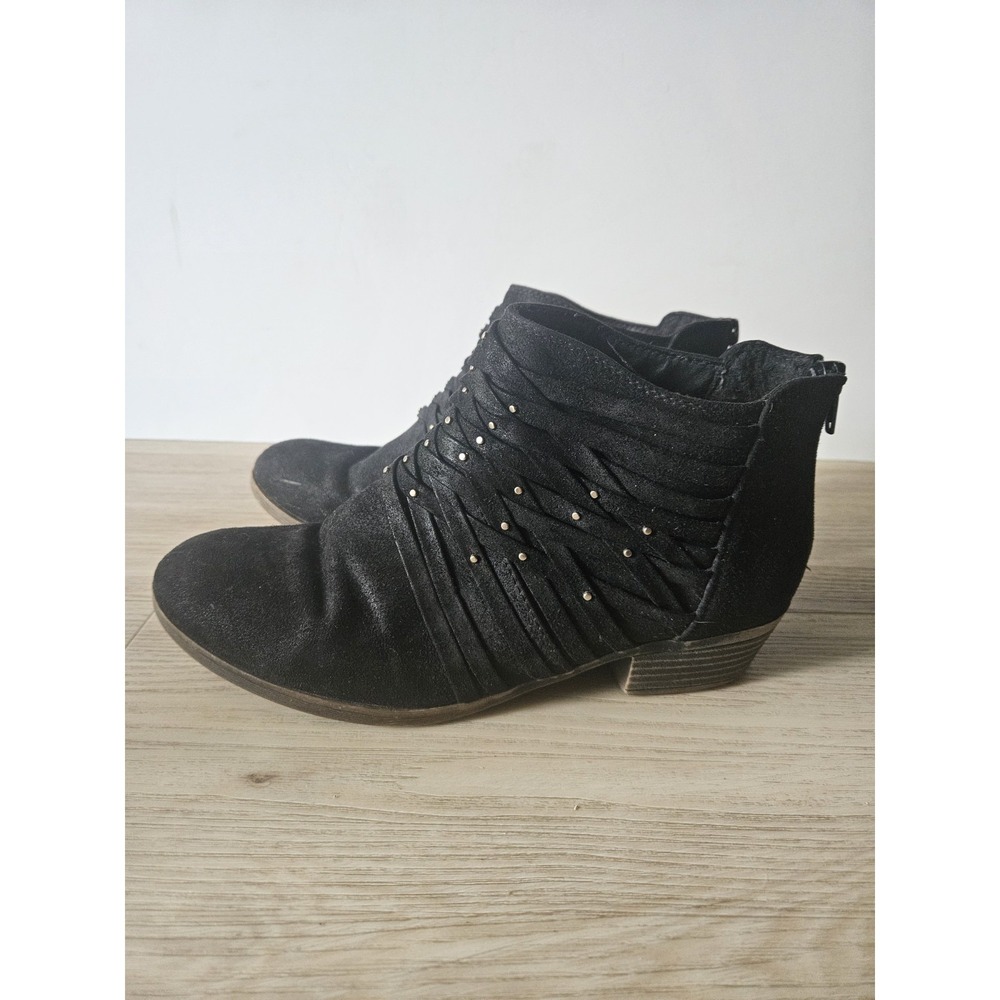 SO Redfield Black Studded Ankle Boots Size 8.5 Strappy Criss Cross Booties